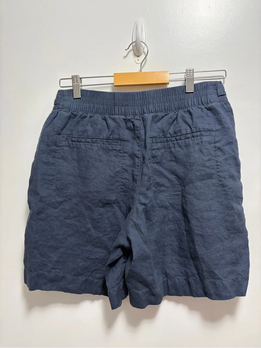 Athleta Voyager 100% Linen Short Blue Womens Size 8